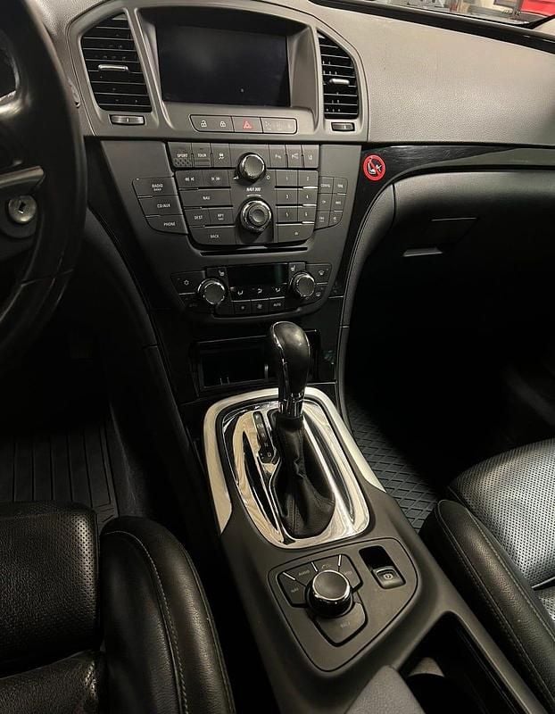 Begagnad Opel Insignia 195 HK (143 kW) 2013 Kombi