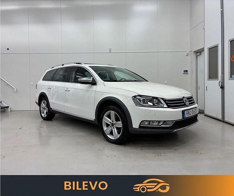 Vit Begagnad 2014 VW Passat Alltrack Kombi | 99 700 kr (Bra pris) - Bild 1/4