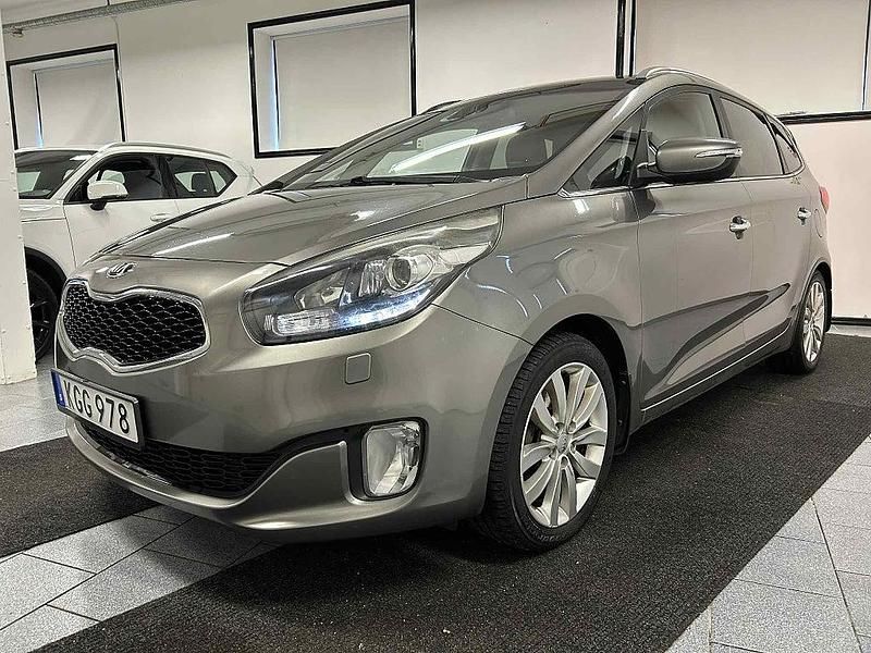 Grå Begagnad 2014 Kia Carens Minibuss | 62 500 kr - Bild 1/4