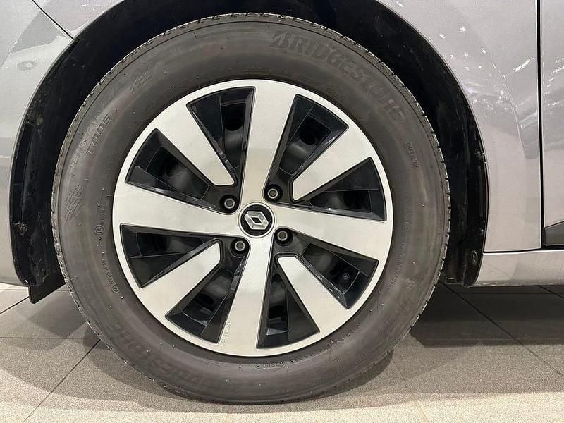 Begagnad Renault Clio V Equilibre 91 HK (66 kW) 2023 Grå Halvkombi