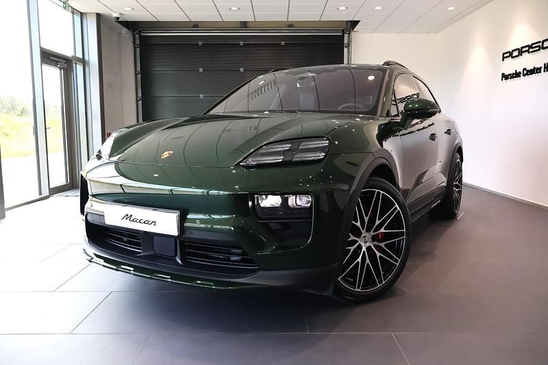 Mörkgrön (green) Ny 2025 Porsche Macan SUV | 1 280 800 kr (Marknadspris) - Bild 1/4