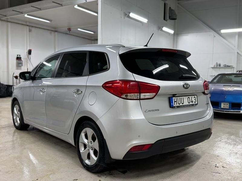 Begagnad Kia Carens 116 HK (85 kW) 2014 Grå Minibuss