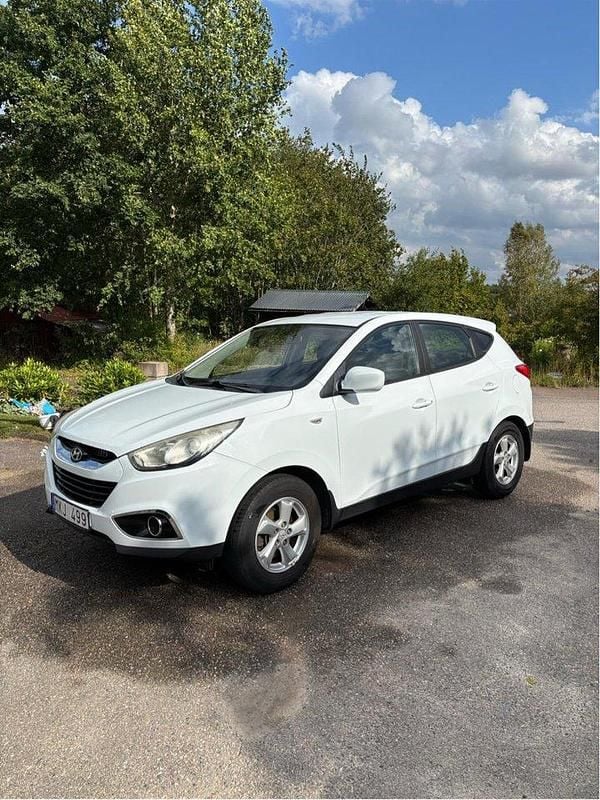Vit Begagnad 2011 Hyundai ix35 SUV | 55 000 kr (Superpris) - Bild 1/4
