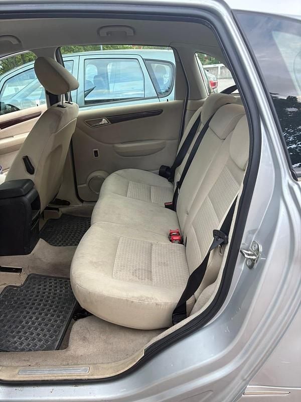 Begagnad Mercedes B180 109 HK (80 kW) 2008 Minibuss