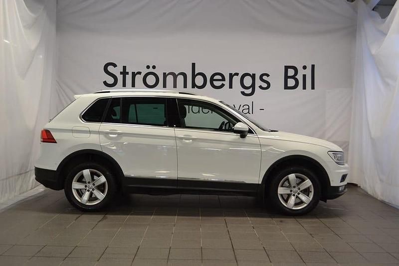 Begagnad VW Tiguan 192 HK (141 kW) 2019 Vit SUV