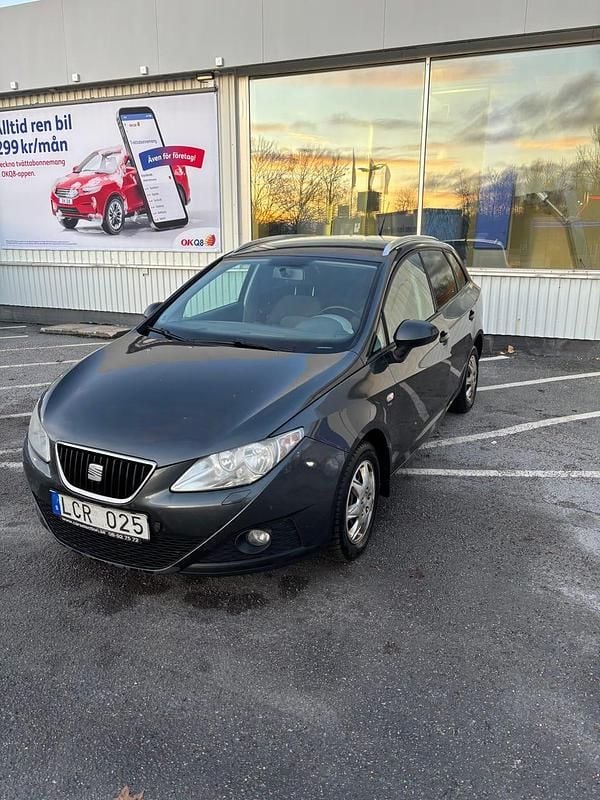 Grå Begagnad 2011 Seat Ibiza ST Style Kombi | 33 000 kr (Marknadspris) - Bild 1/4