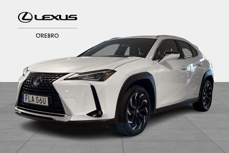 Vit Begagnad 2020 Lexus UX 250h SUV | 274 900 kr (Lite dyr) - Bild 1/4
