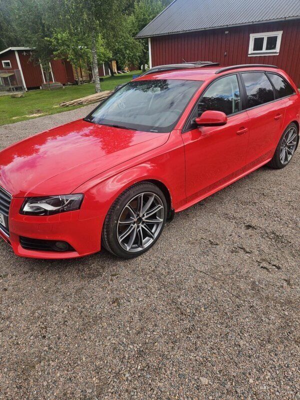 Röd Begagnad 2011 Audi A4 Kombi | 70 000 kr (Bra pris) - Bild 1/4