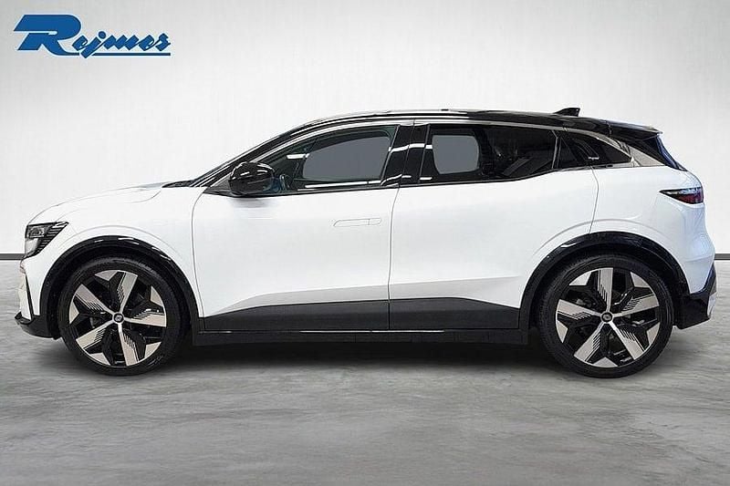 Begagnad Renault Mégane Techno 161 kW (220 HK) 2022 Vit Kombi