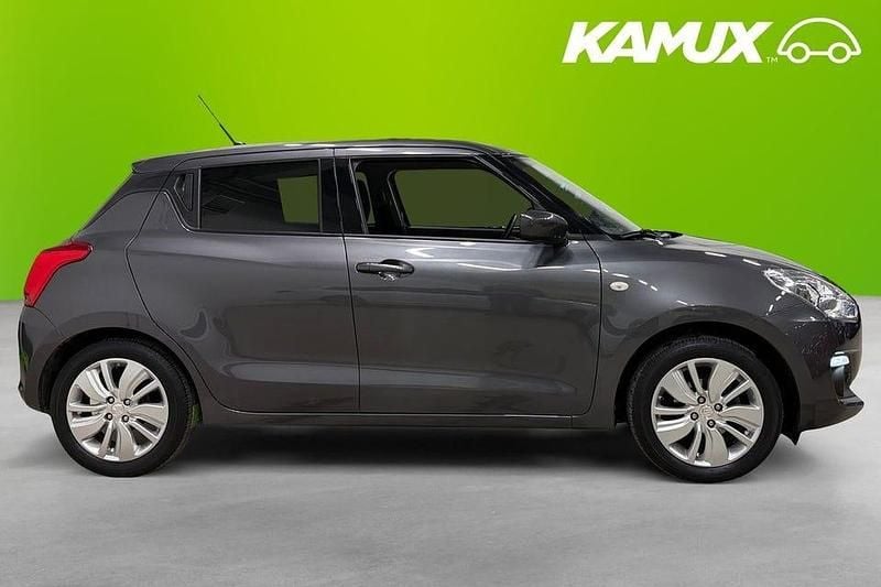 Begagnad Suzuki Swift GL 90 HK (66 kW) 2019 Silver/grå Halvkombi