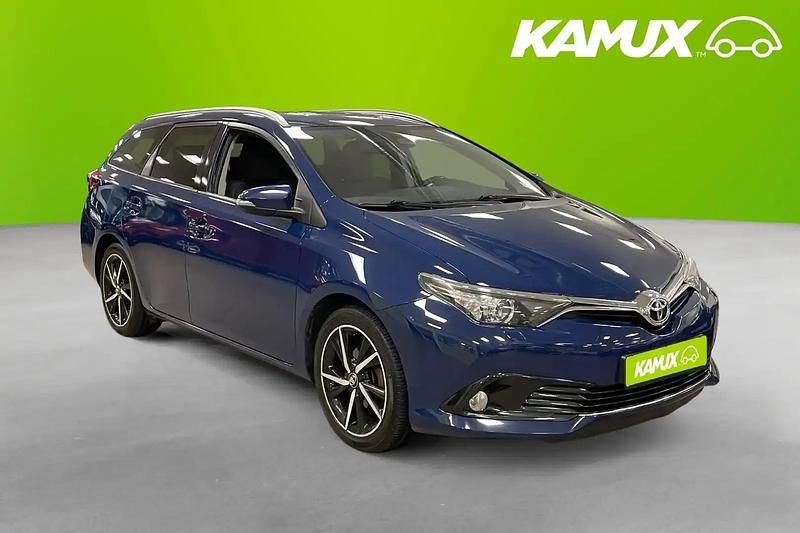 Blå Begagnad 2017 Toyota Auris Kombi | 149 800 kr (Marknadspris) - Bild 1/4
