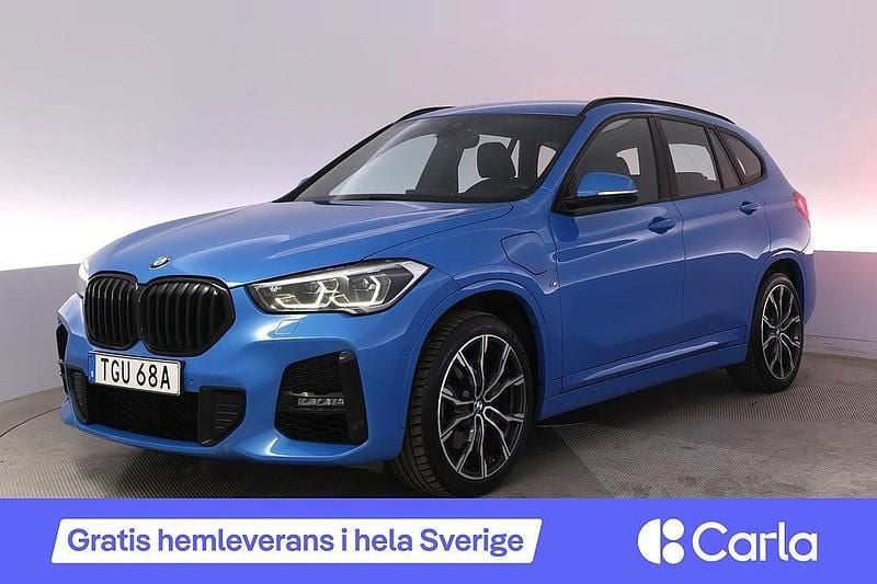 Blå Begagnad 2020 BMW X1 M Sport SUV | 284 900 kr (Marknadspris) - Bild 1/4