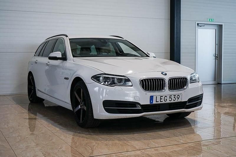 Begagnad BMW 520 190 HK (139 kW) 2015 Vit Kombi