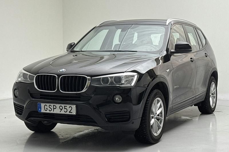 Svart Begagnad 2015 BMW X3 Comfort Edition SUV | 160 000 kr (Marknadspris) - Bild 1/4
