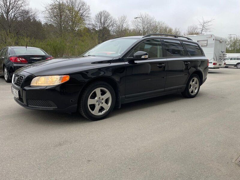 Svart Begagnad 2008 Volvo V70 Kinetic Kombi | 49 500 kr (Bra pris) - Bild 1/4