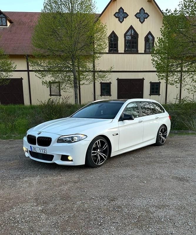 Begagnad 2011 BMW 520 M Sport | 128 000 kr (Marknadspris) - Bild 1/4