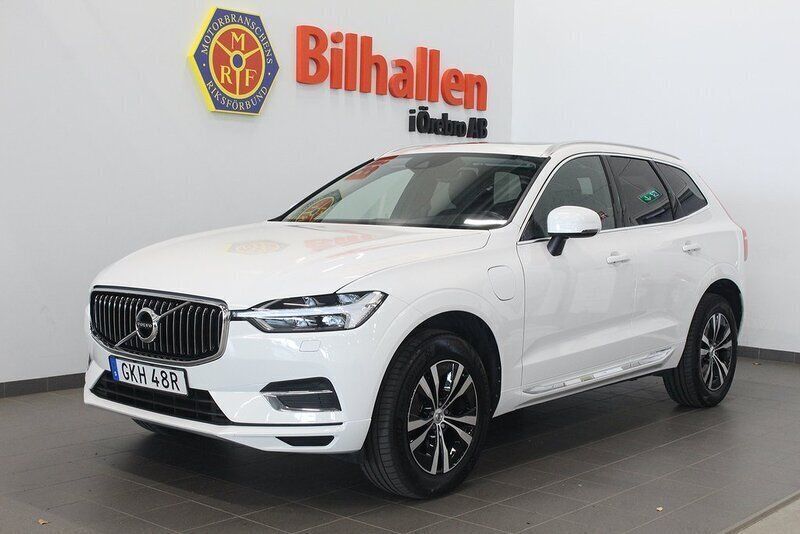 Vit Begagnad 2020 Volvo XC60 Momentum SUV | 379 000 kr (Superpris) - Bild 1/4