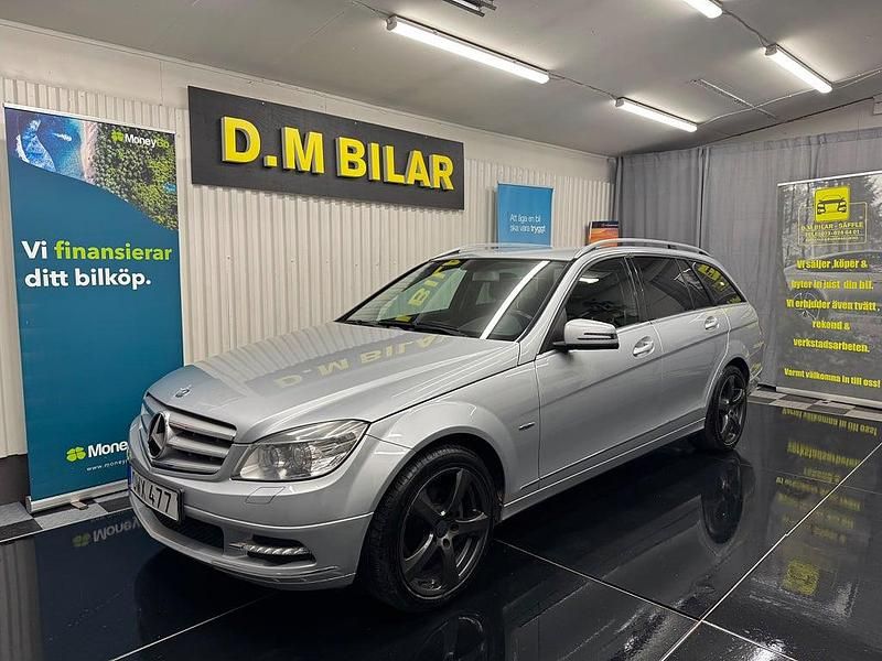 Silver Begagnad 2010 Mercedes C180 Avantgarde Kombi | 84 900 kr (Marknadspris) - Bild 1/4