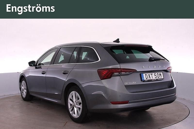 Begagnad Skoda Octavia Style 110 HK (80 kW) 2023 Graphite grey metallic Kombi