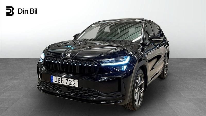 Svart (black magic pärleffekt me) Begagnad 2025 Skoda Kodiaq SportLine SUV | 529 900 kr - Bild 1/4