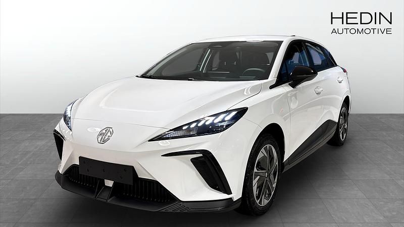 Vit Begagnad 2024 MG MG4 EV Halvkombi | 369 990 kr - Bild 1/4
