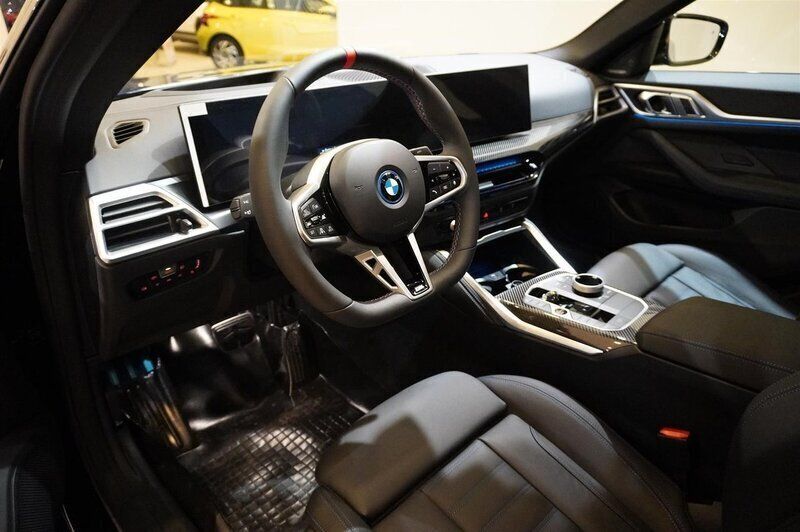 Begagnad BMW i4 Efficient Dynamics 442 kW (601 HK) 2024 Blå Sedan