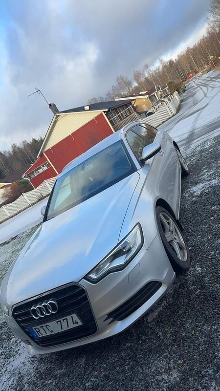 Begagnad Audi A6 177 HK (130 kW) 2014 Kombi