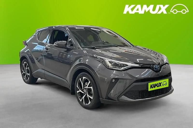 Silver/grå Begagnad 2021 Toyota C-HR Edition SUV | 264 500 kr (Marknadspris) - Bild 1/3
