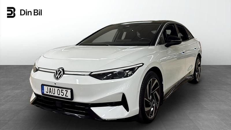 Glacier white metallic bl Begagnad 2024 VW ID.7 Pro Halvkombi | 479 800 kr (Marknadspris) - Bild 1/4