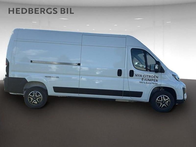 Begagnad Citroën Jumper 89 kW (122 HK) 2024 Vit Minibuss