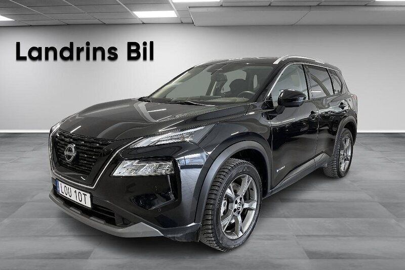 Svart (diamond black) Begagnad 2023 Nissan X-Trail N-Connecta SUV | 419 900 kr (Dyr) - Bild 1/4