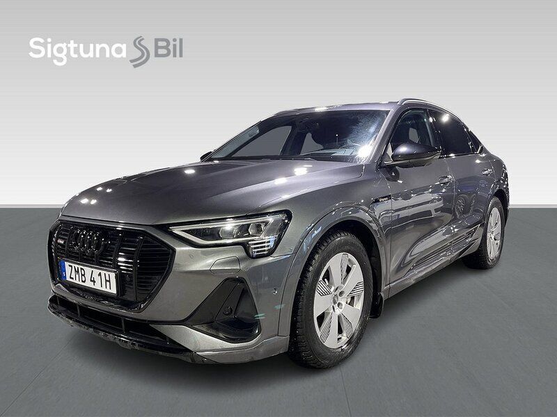 Grå Begagnad 2022 Audi e-tron Sportback S-Line SUV | 499 900 kr (Superpris) - Bild 1/3