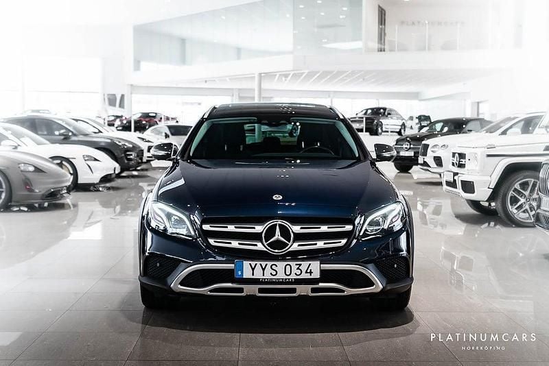 Begagnad Mercedes E220 All-Terrain Avantgarde 194 HK (142 kW) 2017 Mörkblå Kombi