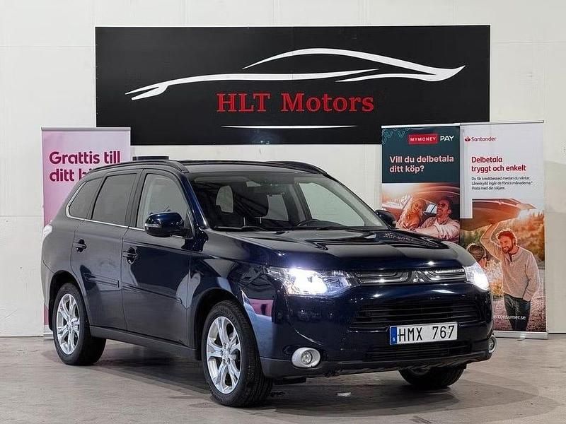 Begagnad Mitsubishi Outlander 150 HK (110 kW) 2012 Blå SUV