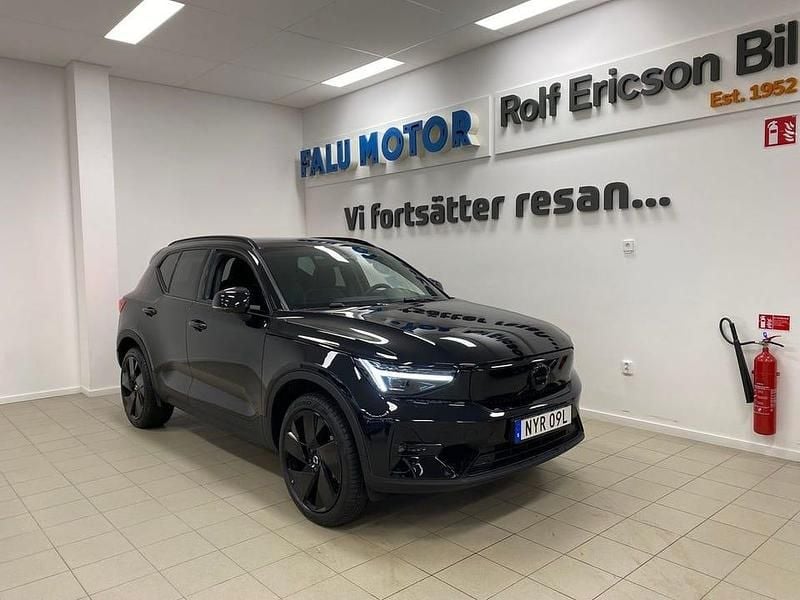 Begagnad Volvo EX40 Ultra 188 kW (256 HK) 2024 Svart SUV