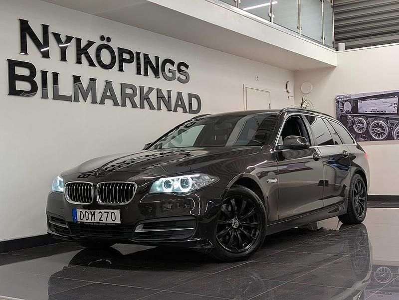 Brun Begagnad 2013 BMW 520 Kombi | 99 900 kr (Marknadspris) - Bild 1/4