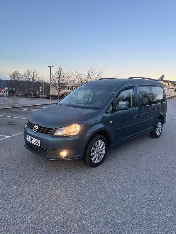 Begagnad 2015 VW Caddy Maxi Minibuss | 150 000 kr (Lite dyr) - Bild 1/4