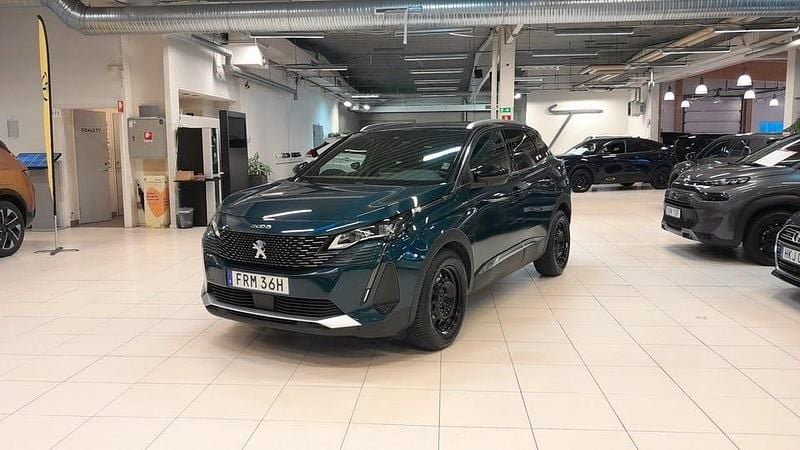 Blå Begagnad 2024 Peugeot 3008 GT SUV | 249 900 kr (Bra pris) - Bild 1/4