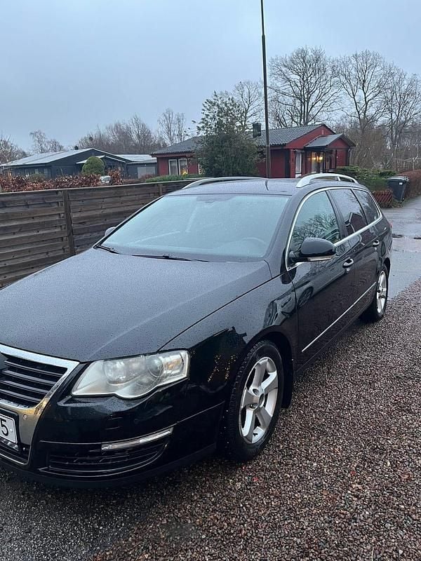 Begagnad 2010 VW Passat Kombi | 35 000 kr (Marknadspris) - Bild 1/4