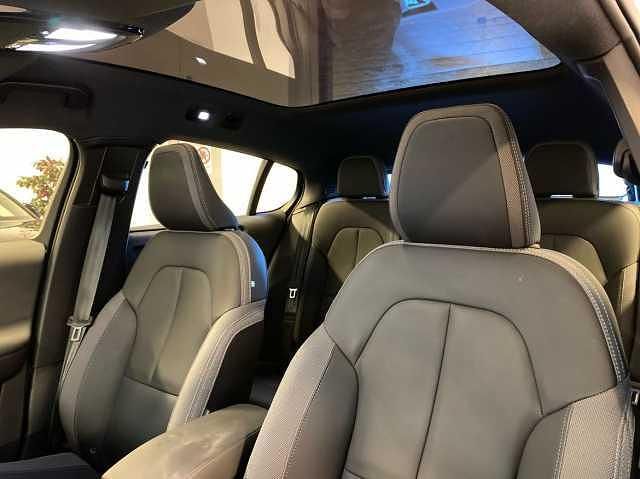 Begagnad Volvo C40 Single Motor 169 kW (231 HK) 2023 Silver SUV