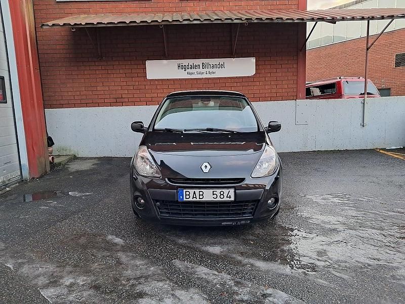 Begagnad Renault Clio R.S. 75 HK (55 kW) 2009 Svart Halvkombi