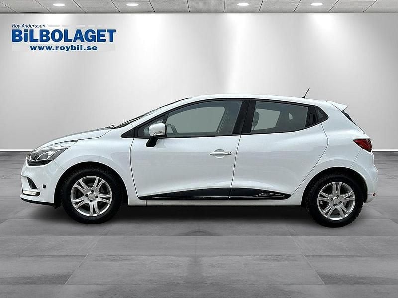 Begagnad Renault Clio IV 90 HK (66 kW) 2016 Vit Halvkombi