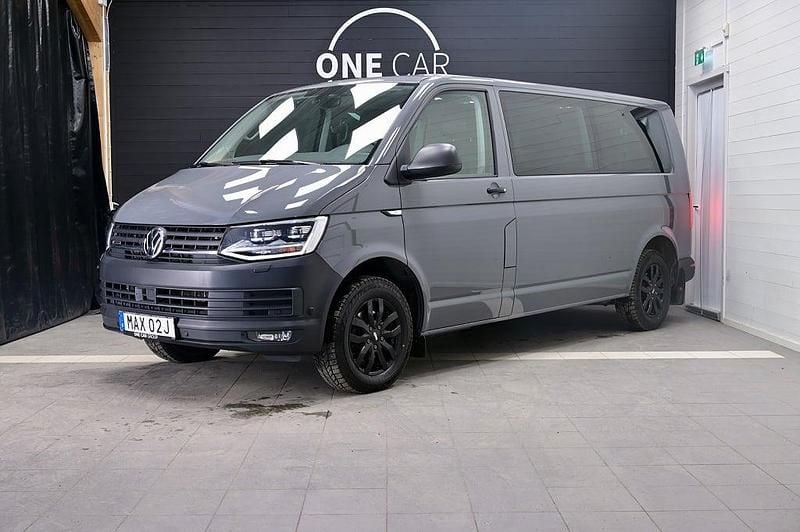 Begagnad VW Caravelle 150 HK (110 kW) 2019 Grå Minibuss