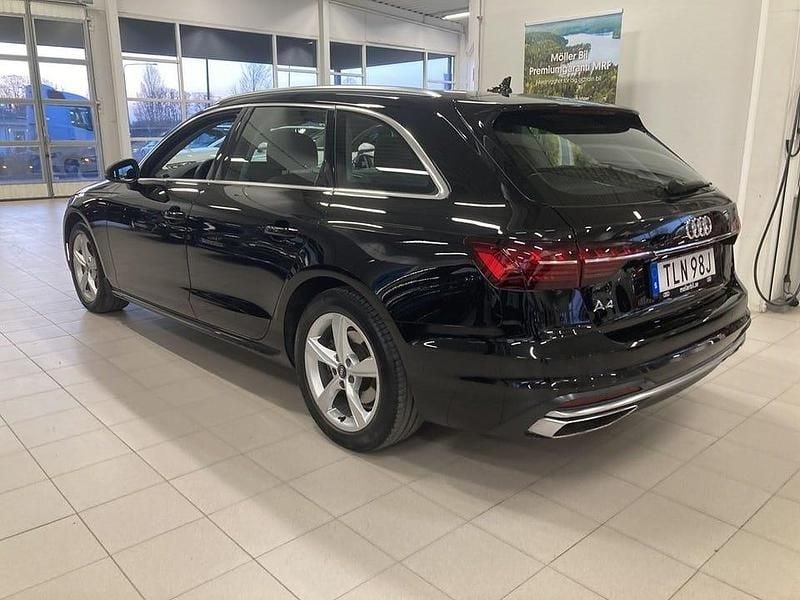Begagnad Audi A4 Proline 204 HK (150 kW) 2023 Svart Kombi