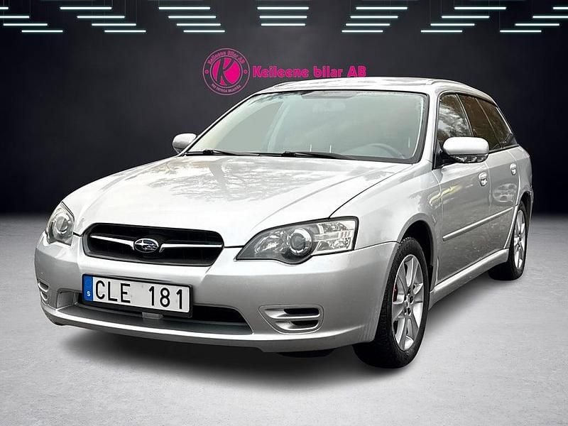 Silver Begagnad 2004 Subaru Legacy Kombi | 34 900 kr (Marknadspris) - Bild 1/4
