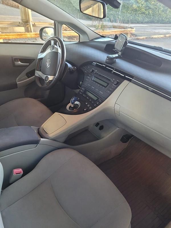 Begagnad Toyota Prius 136 HK (100 kW) 2009 Halvkombi