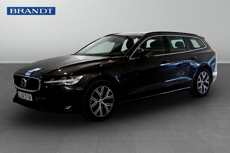 Begagnad Volvo V60 Core 200 HK (147 kW) 2023 Grå Kombi