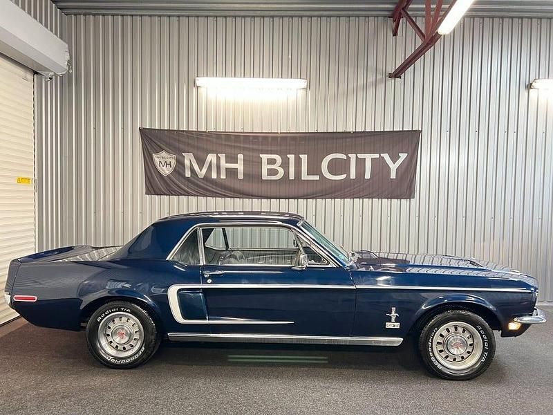 Begagnad Ford Mustang GT S 330 HK (242 kW) 1968 Presidential blue Sedan