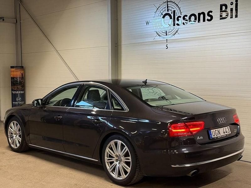 Begagnad Audi A8 373 HK (274 kW) 2010 Mörkgrå Sedan
