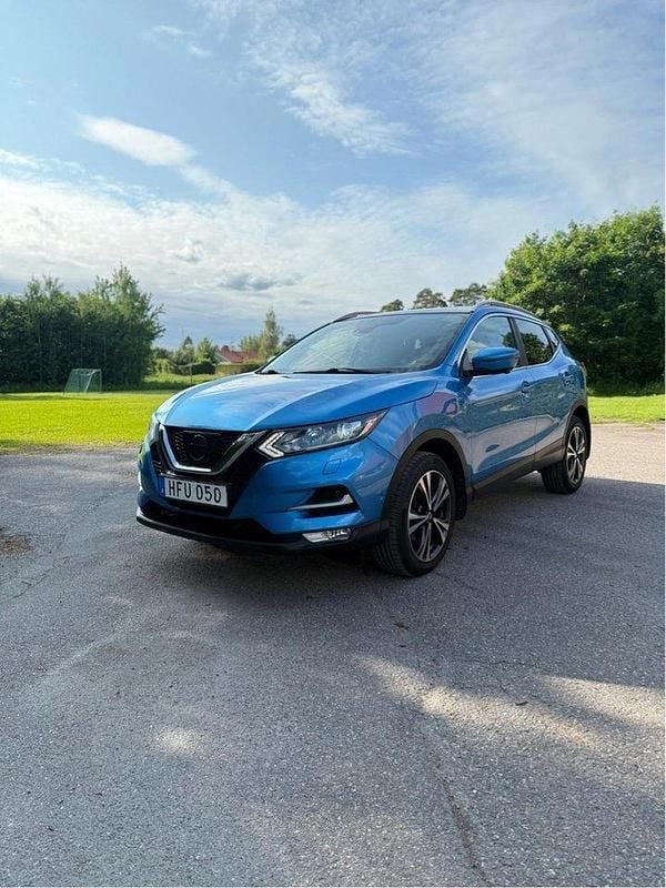 Blå Begagnad 2018 Nissan Qashqai SUV | 125 000 kr (Marknadspris) - Bild 1/4
